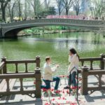 プロポーズの時に婚約指輪を渡す?あとで一緒に選ぶ?オススメプロポーズもご紹介!