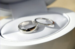 錆びない結婚指輪の素材とは？ブランドもあわせて紹介